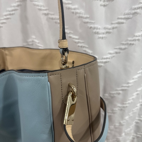 Marc Jacob’s Purse - Picture 6 of 9